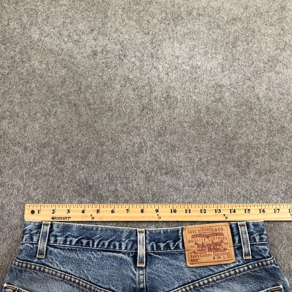 Levis 550 Jeans Mens 34x32 Blue Stone Wash Relaxed Tapered Denim Distressed